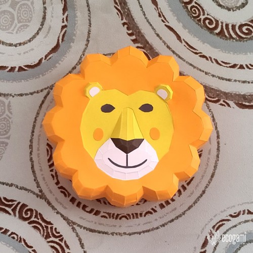 Lion box papercraft